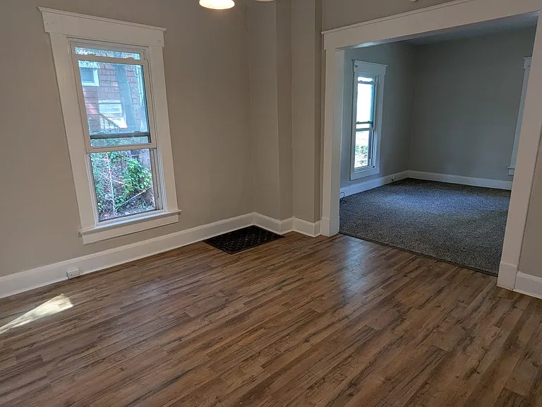 1447 Shriver Ave NE — Photo 10