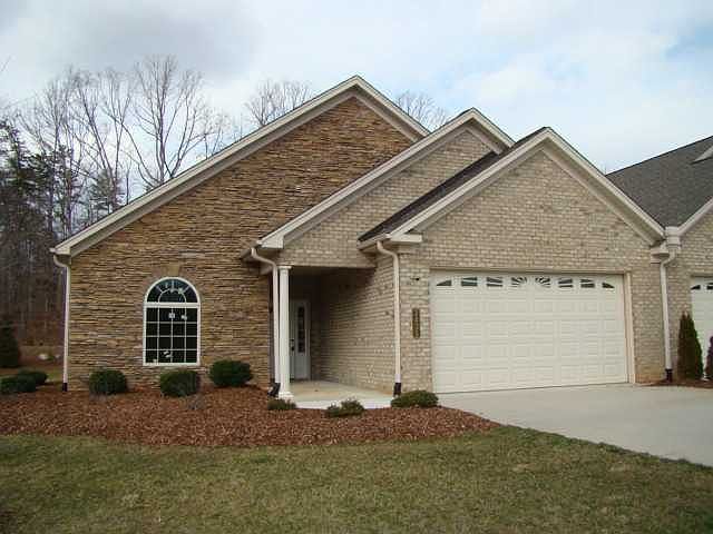 2nd image of 2435 Waterside Dr