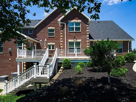 4th image of 34 Wyndemere Dr