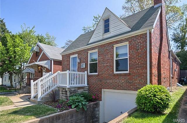 1st image of 3354 Macklind Ave