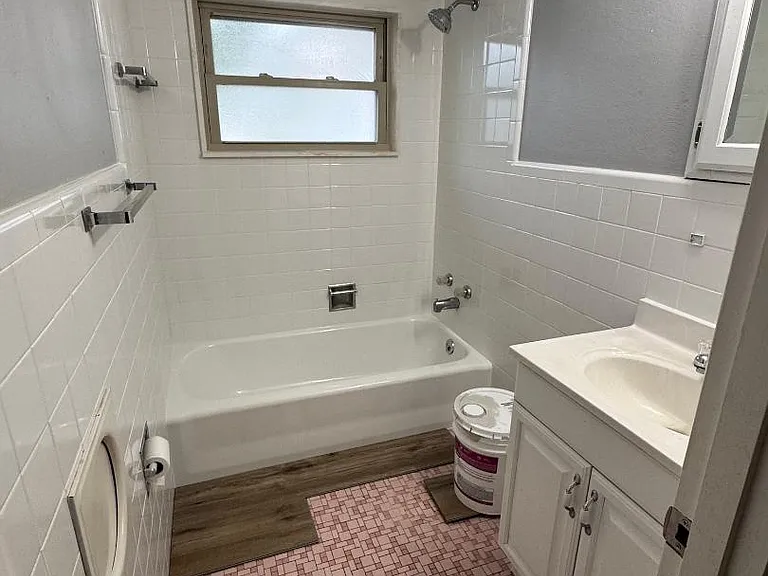 20 Rodrick Dr — Photo 11