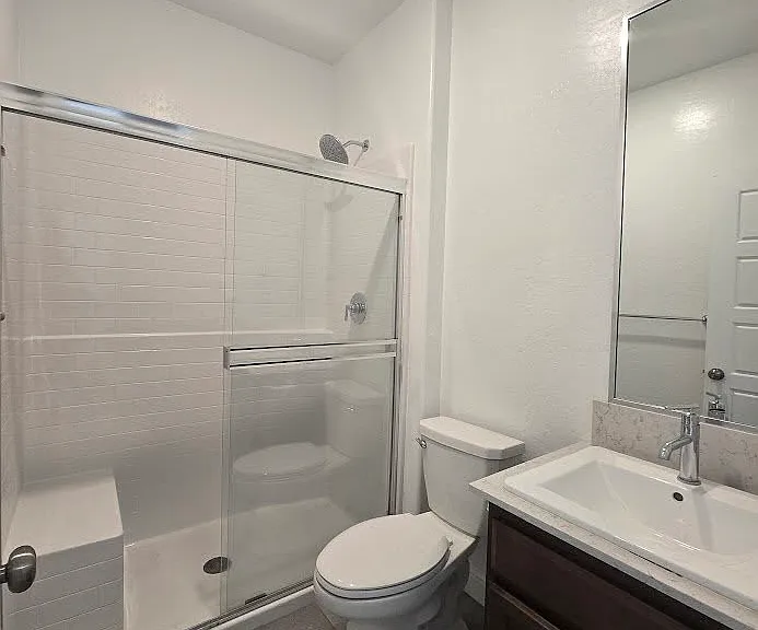 2320 S Claremont Ave — Photo 5