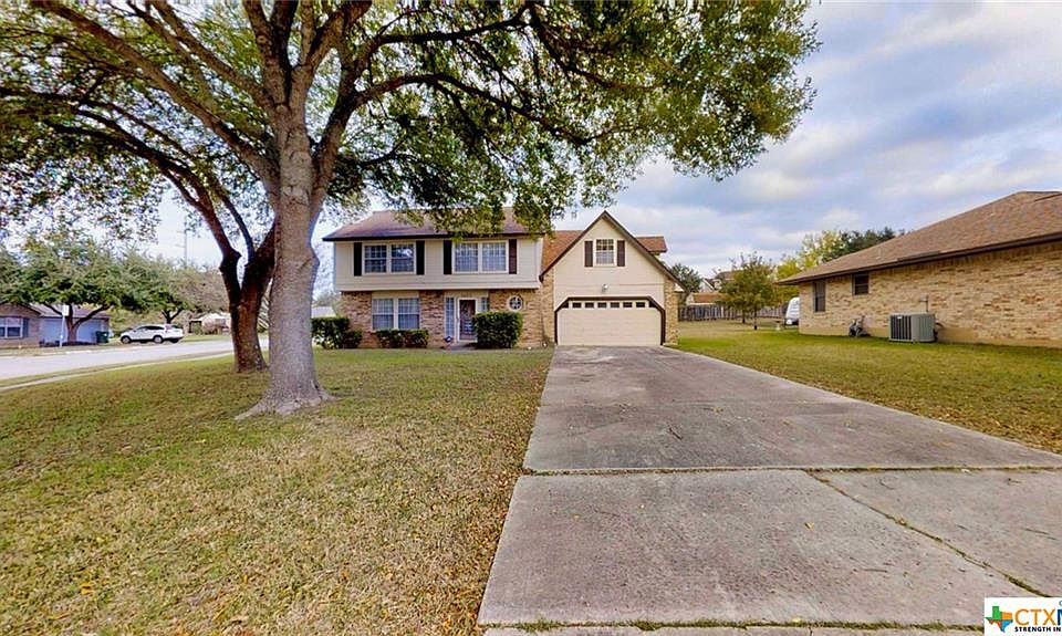 1st image of 5022 Castle Hill Dr