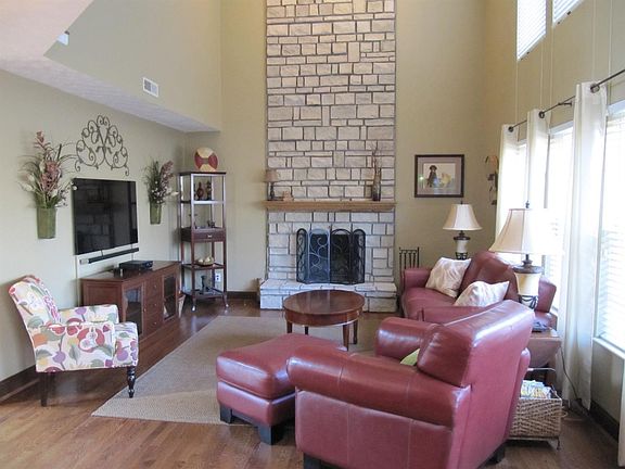 5th image of 9557 Wabash Way