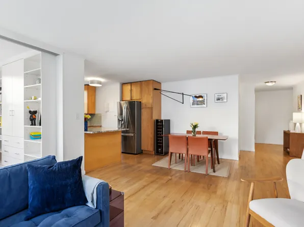 137 East 36th Street image 2 of 13