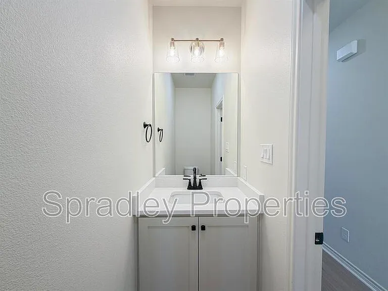 1404 Rita Blanca Ct — Photo 14