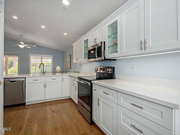 3rd image of 1470 E LA COSTA Drive