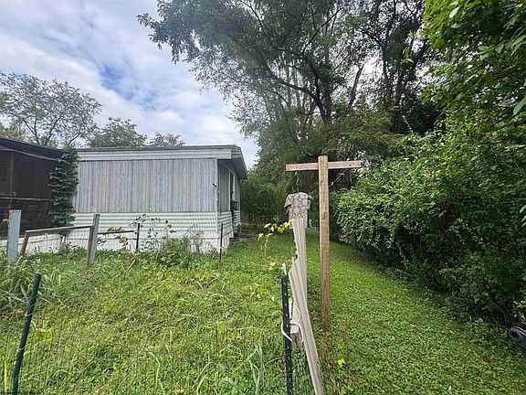 4th image of 265 Bertha Hill Rd