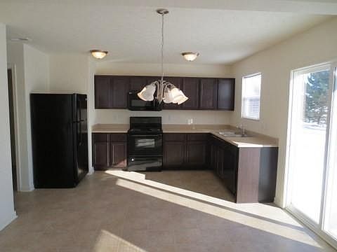 2nd image of 895 Curlew Ln