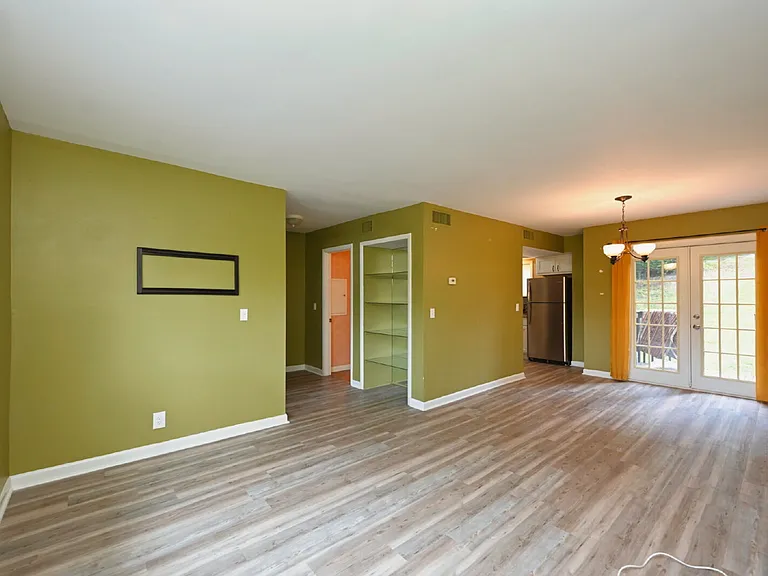 215 Summit Ridge Dr — Photo 7