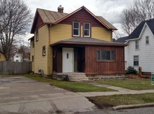 424 Division St, Ionia, MI 48846