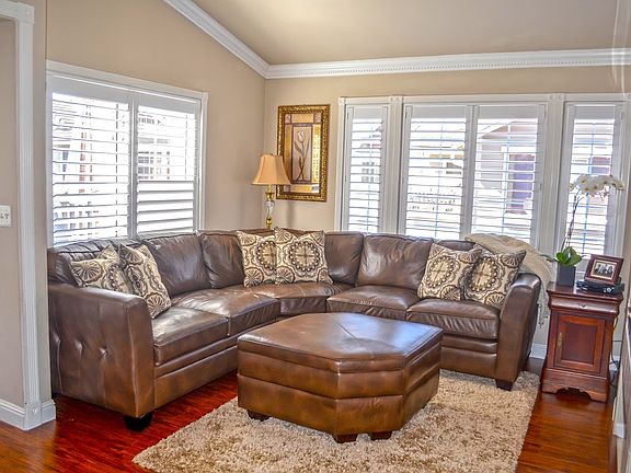 3rd image of 6236 Tibouchina Ln