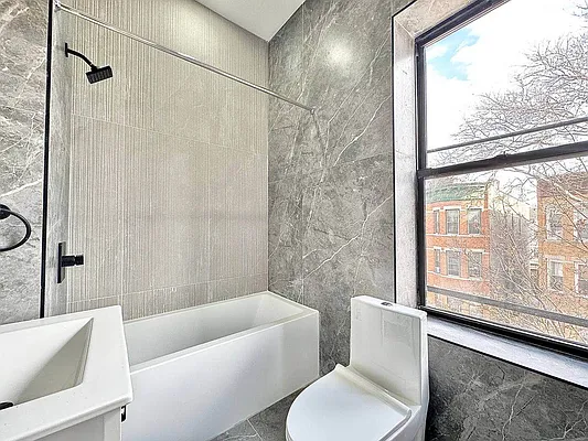 Rented by Doorway NYC, LLC | media 4