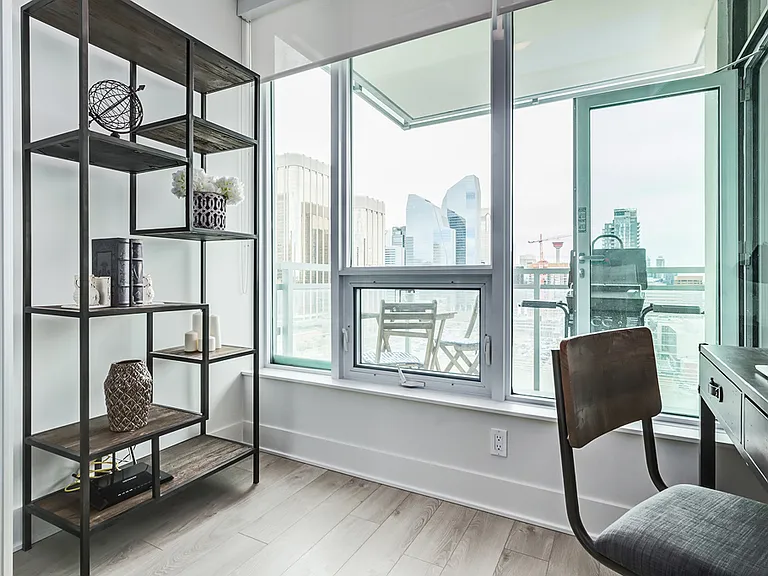901 10th Ave SW #1707 — Photo 16