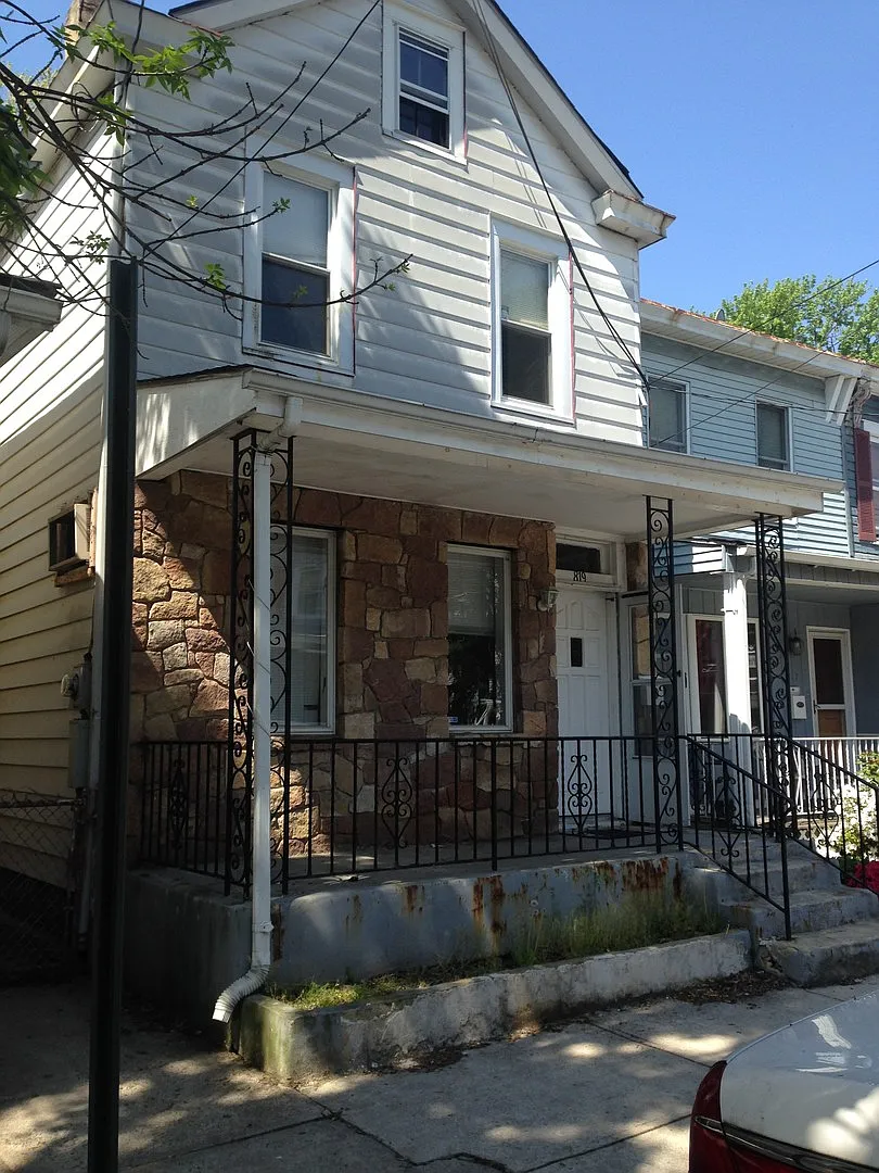 Great Home in Villa Park! Improvements underway!! Spacious Living Area and Eat-in-Kitchen! Laundr... — Photo 1