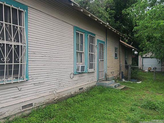 4th image of 303 STAFFORD ST