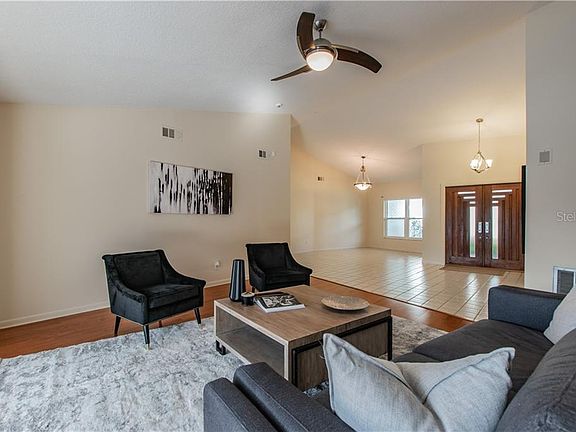 5th image of 13706 Walbrooke Dr