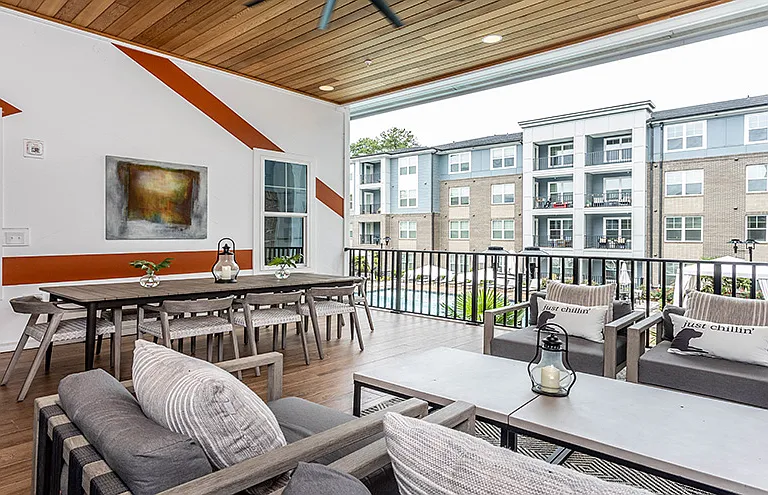 Aviation Crossing Apartments — Photo 42