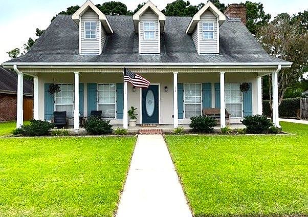 1st image of 108 Wallingsford Cir