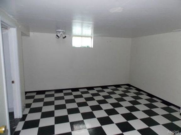 5th image of 11066 Galaxy Dr