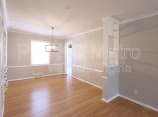 7804 Tomahawk Rd, Prairie Village, KS 66208