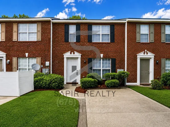 5791 Strathmoor Manor Cir, Lithonia, GA 30058