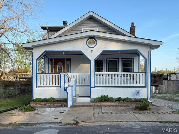 8708 S Grand Ave, Saint Louis, MO 63125