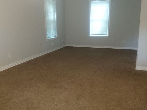 3rd image of 1013 E Louisiana St