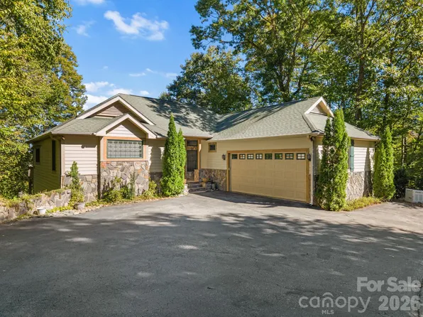 84 Silverado Trl, Whittier, NC 28789