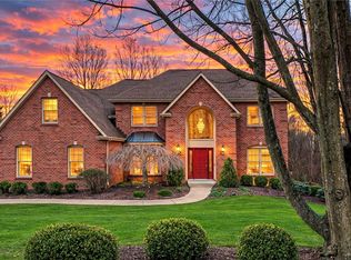 206 Pine Grove Ct, Baden, PA 15005