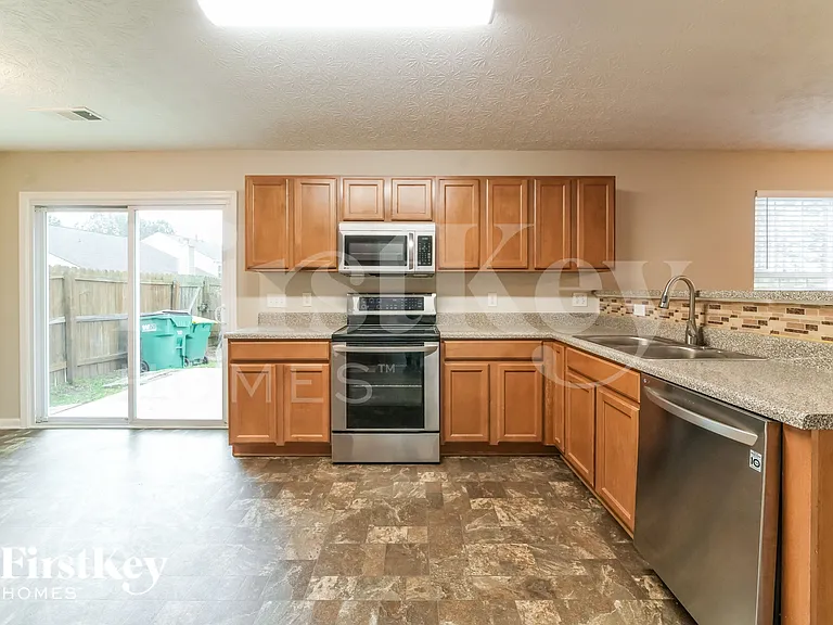 276 Weatherstone Pointe Dr — Photo 5