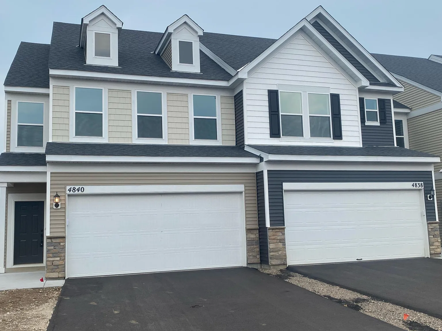 3 bed, 1883 sqft, $2,750 — Photo 1
