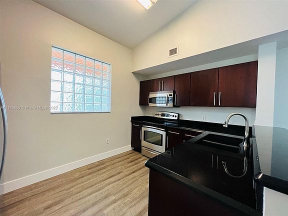 3rd image of 6944 SW 39th St APT B203