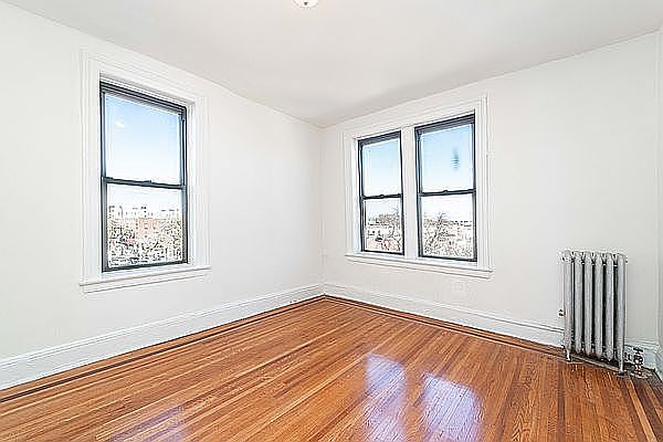 1st image of 22-5 37th St #4J