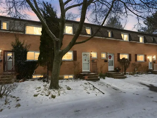 1440 Garth St #30, Hamilton, ON L9B 1R6