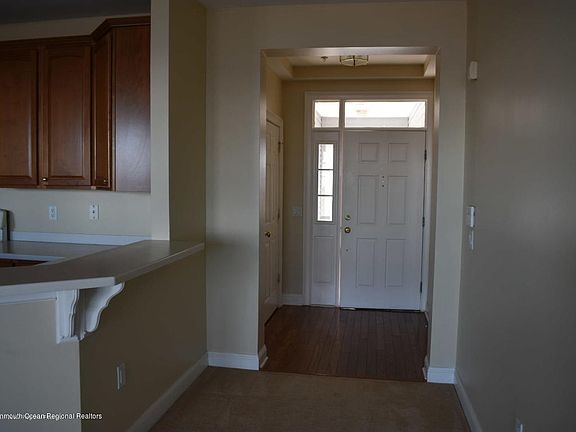 2nd image of 76 Golden Eye Ln