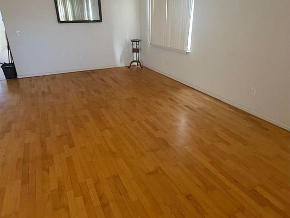 3rd image of 2429 Johns Way