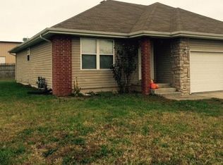 317 W Pawnee Ln, Clever, MO 65631