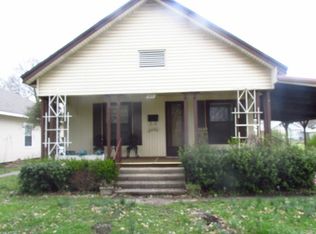610 W 3rd St, Coffeyville, KS 67337