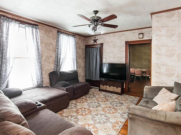 5th image of 635 Bellefonte Avenue