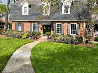 501 Blakewood Dr, Raleigh, NC 27609