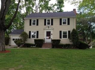 53 Wakefield St, Reading, MA 01867