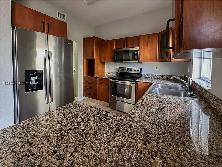 17866 NW 74th Ct — Photo 6