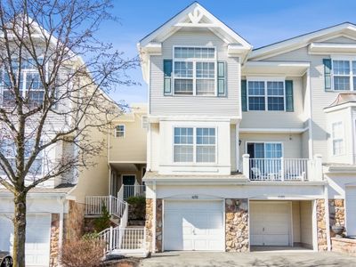 1080 Shadowlawn Dr, Green Brook, NJ, 08812