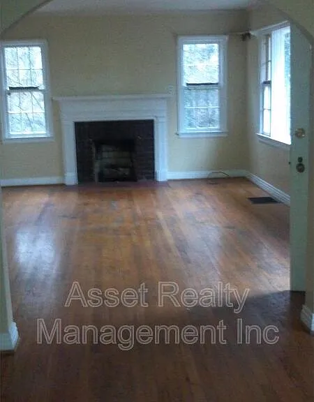 120 Holston Ct E — Photo 10