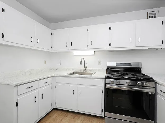 32 Juniper St #96 — Photo 2