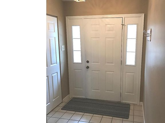 3rd image of 152 S Orchard Ave