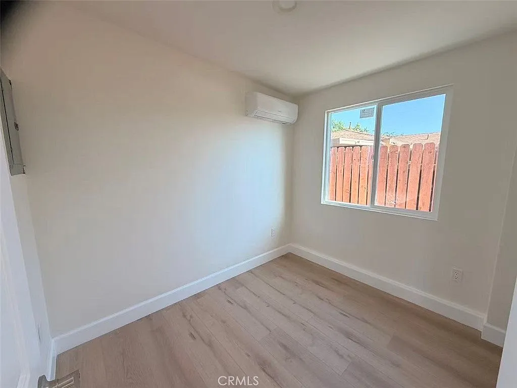 3 bed, 1170 sqft, $2,900 — Photo 4