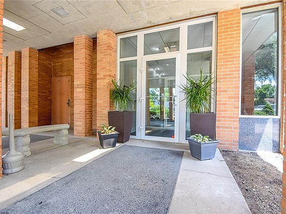 3rd image of 2230 S Patterson Blvd APT 45