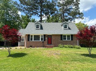809 Edgewood Dr, Jacksonville, NC 28540